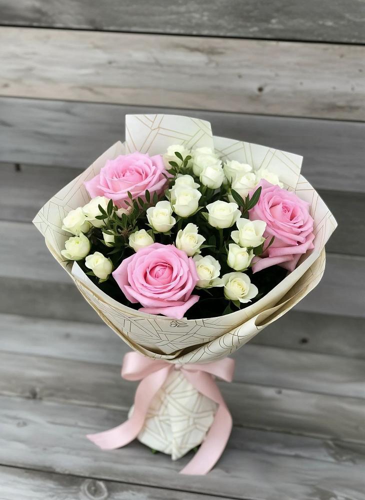 Букет цветов из: Розы в Яшкуле