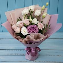 Букет цветов из:  Розы и Лизиантусы в Яшкуле
