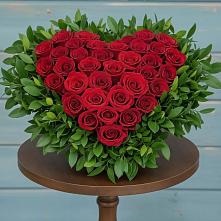 Цветочная композиция из Розы в виде сердца #REPLACE_PRED# Яшкуле