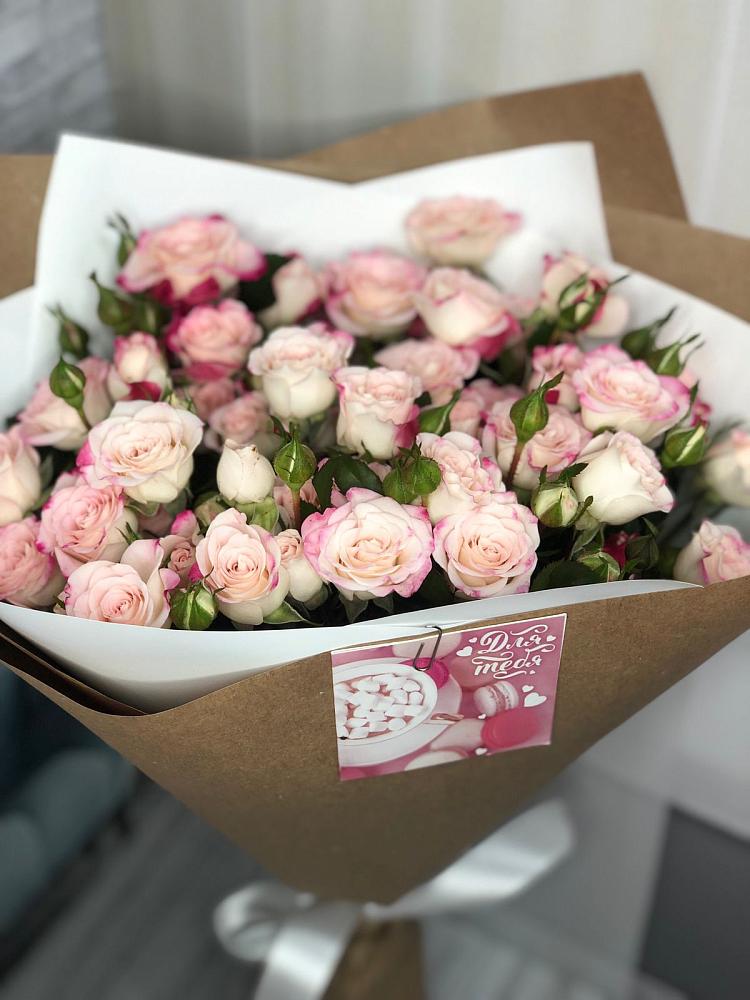 Букет цветов из: Розы в Яшкуле