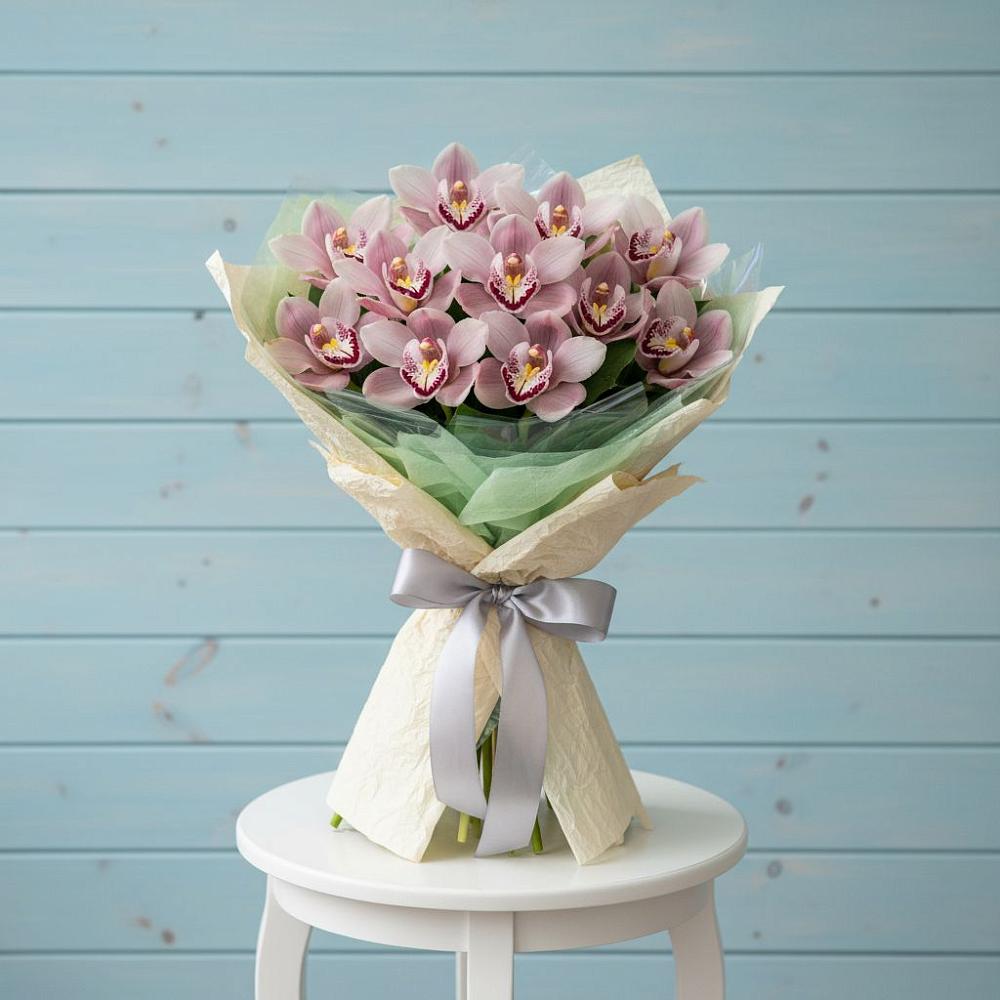 Букет цветов из: Орхидеи и Розы в Яшкуле