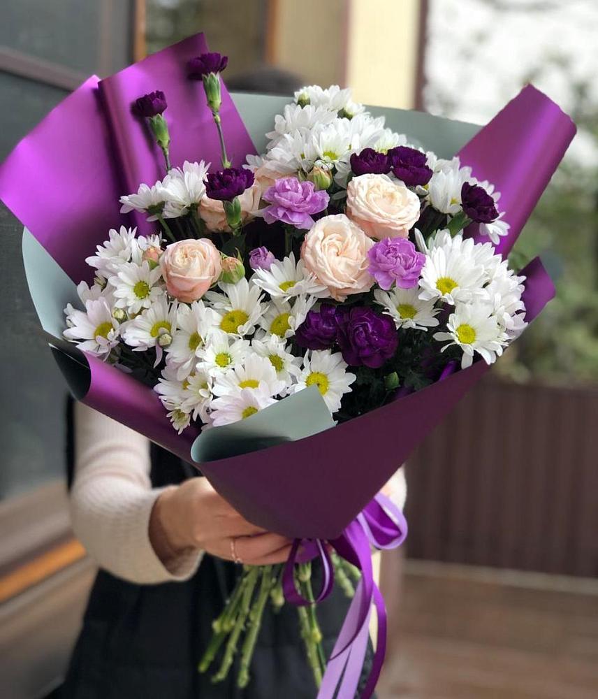 Букет цветов из: Хризантемы, Гвоздики и Розы в Яшкуле