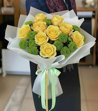 Букет цветов из:  Хризантемы и Розы в Яшкуле