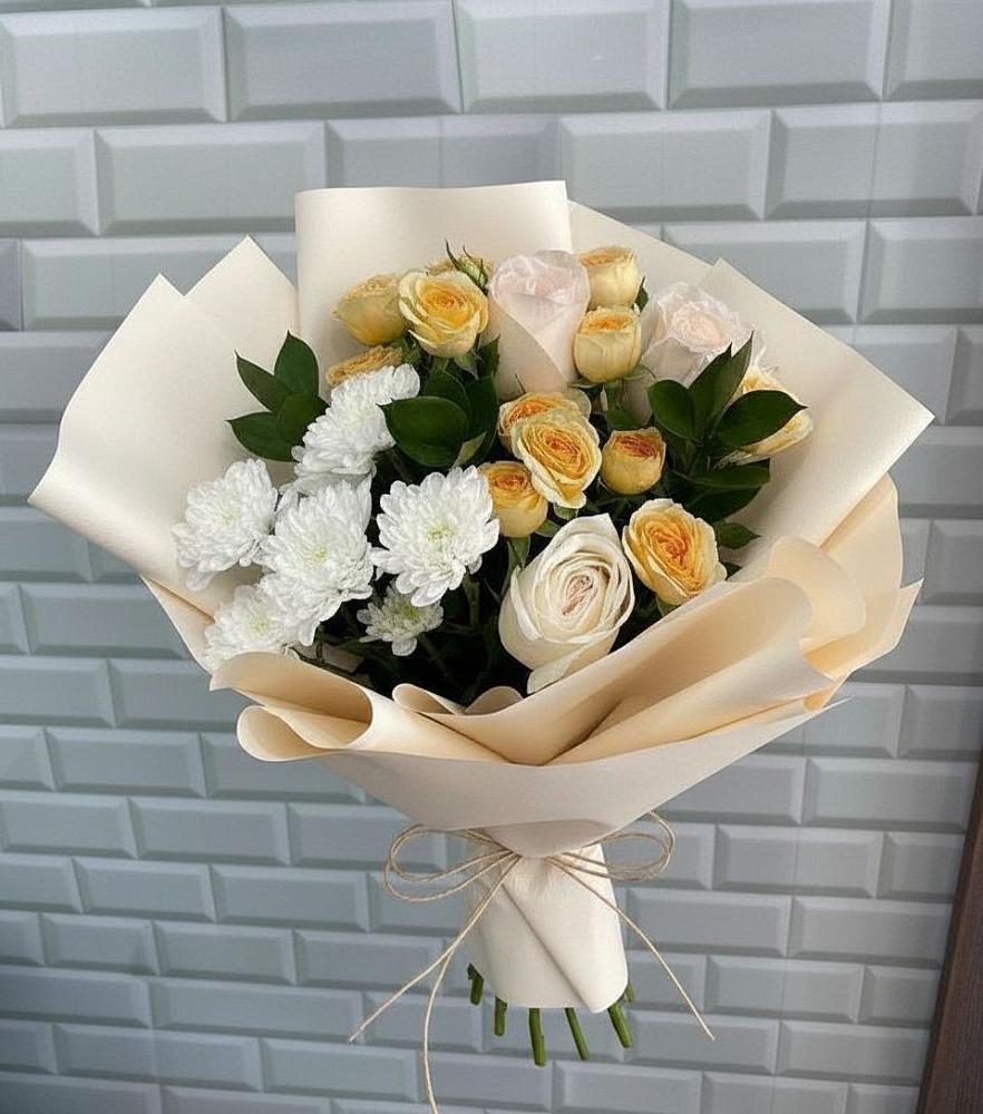 Букет цветов из: Розы и Хризантемы в Яшкуле