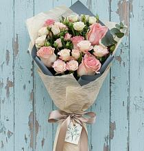 Букет цветов из:  Розы #REPLACE_PRED# Яшкуле