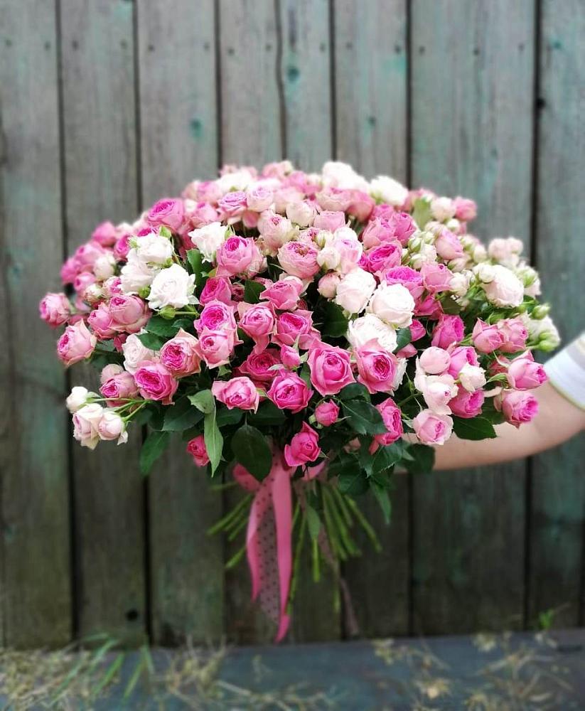 Букет Розовые кустовые розы Натали и Лав Лидия в Яшкуле