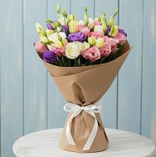 Букет цветов из:  Лизиантусы в Яшкуле